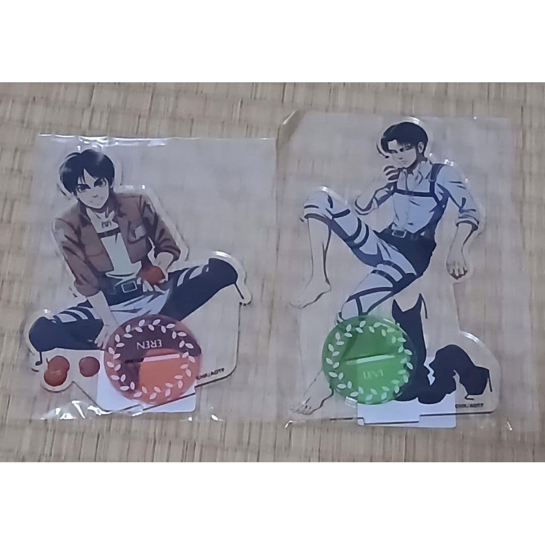 Used Attack on Titan Lottery Mate B Prize Eren Levi Acrylic Stand Set of 2