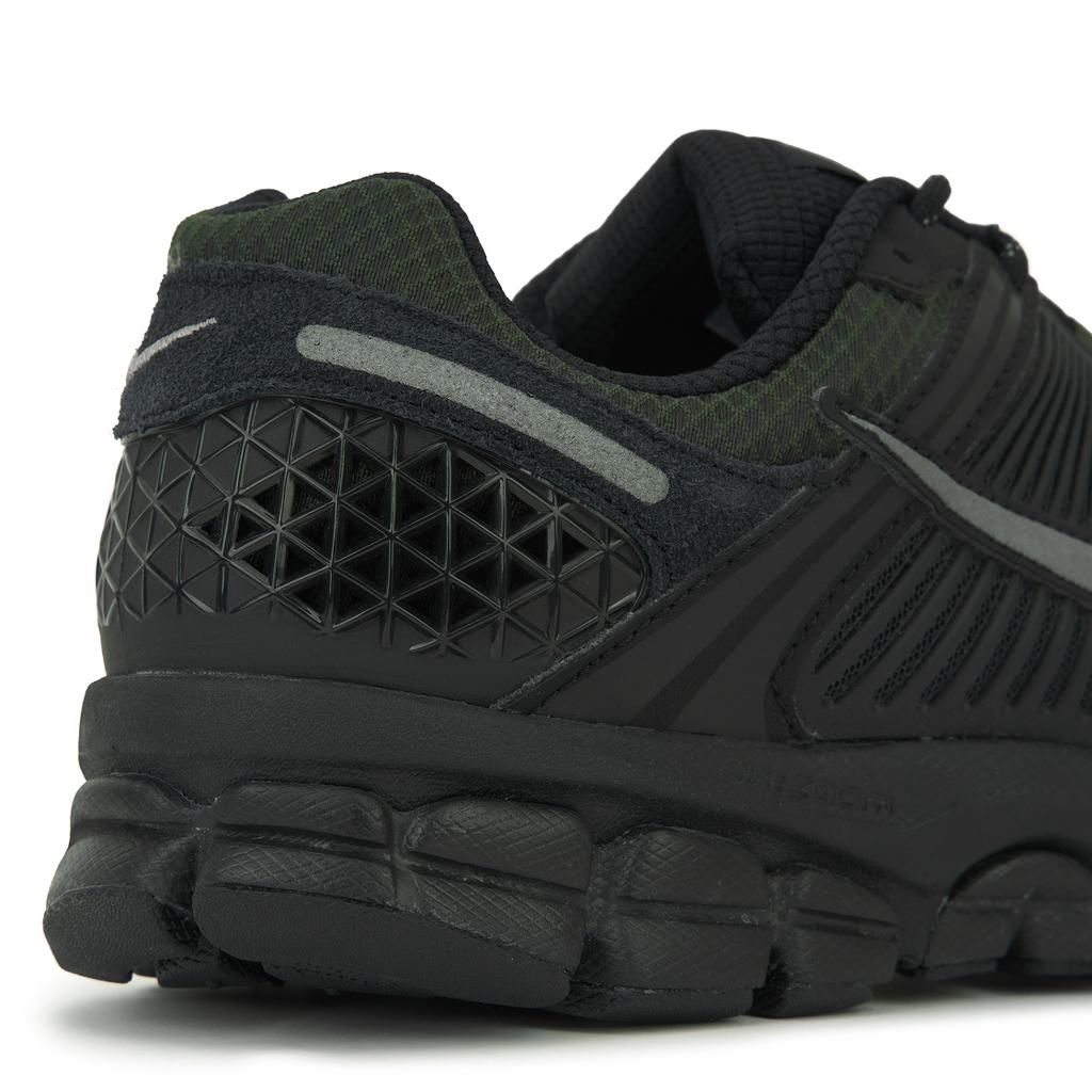 Nike Baskets Unisexe Air Zoom Vomero 5 Noir Séquoia Plat-Étain Métallique-Étain HV2527-001