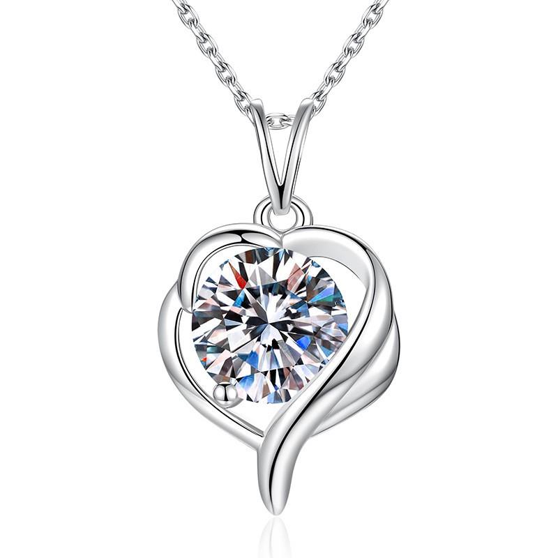 V Necklace Color Moissanite 1ct Simple Heart Pendant Women