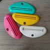 Roller Toothpaste Squeezer Toilet Squeezing Sample Cosmetics Seasoning Facial Cleanser Hand Cream Squeezer Toothpaste Clip
