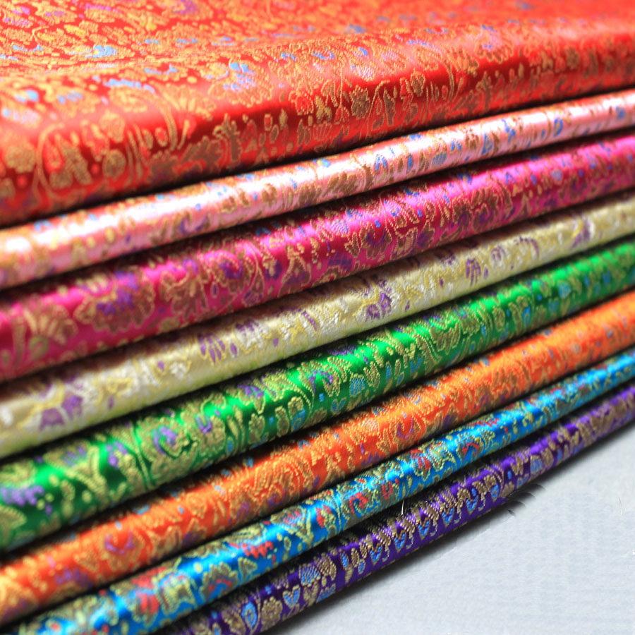 

Glossy Luxury Brocade Jacquard Fabric By Meter for Kimono Hanfu Tang Suit Sewing Plain Cockscomb Flower Pattern Textile Textured 100cmX90cm