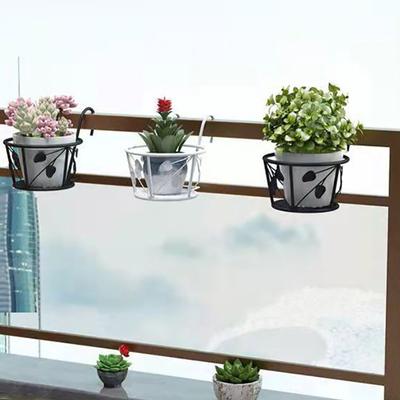 Venkovní závěsný koš na rostliny Železné stojany Plot Balkon Kulaté květináče Závěsný květináč Stojan Držák Zahradní dekorace
