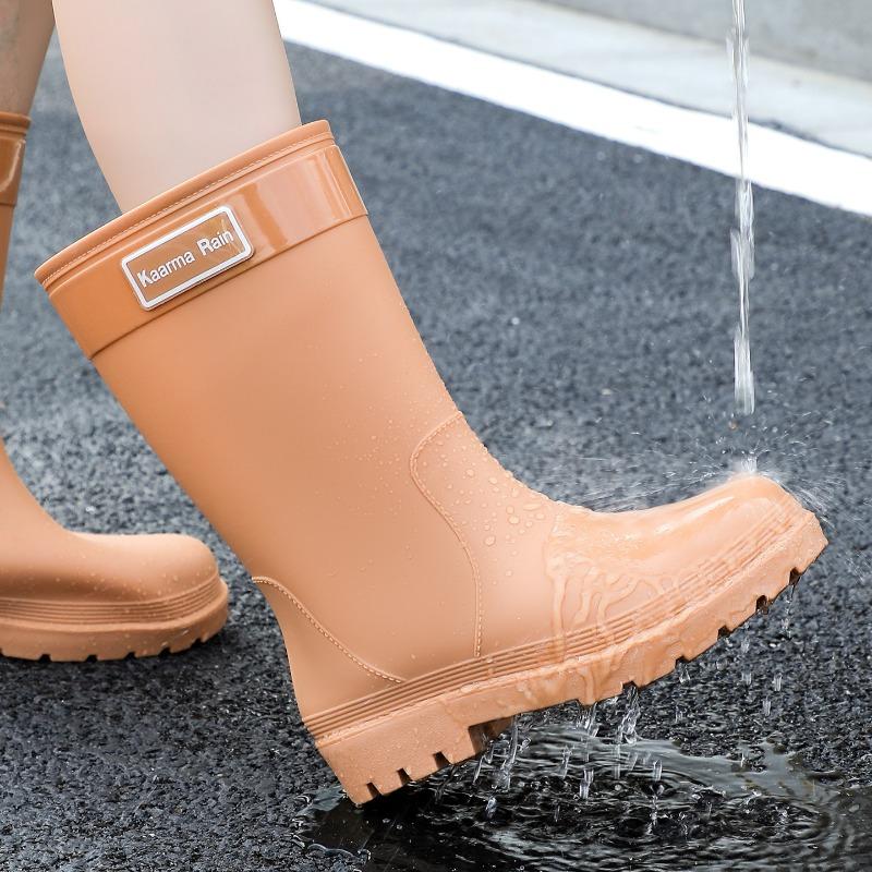 Pink fashion medium tube women's rubber shoes rain shoes thick sole black integrated anti-sewage shoes non-slip water boots labor insurance boots