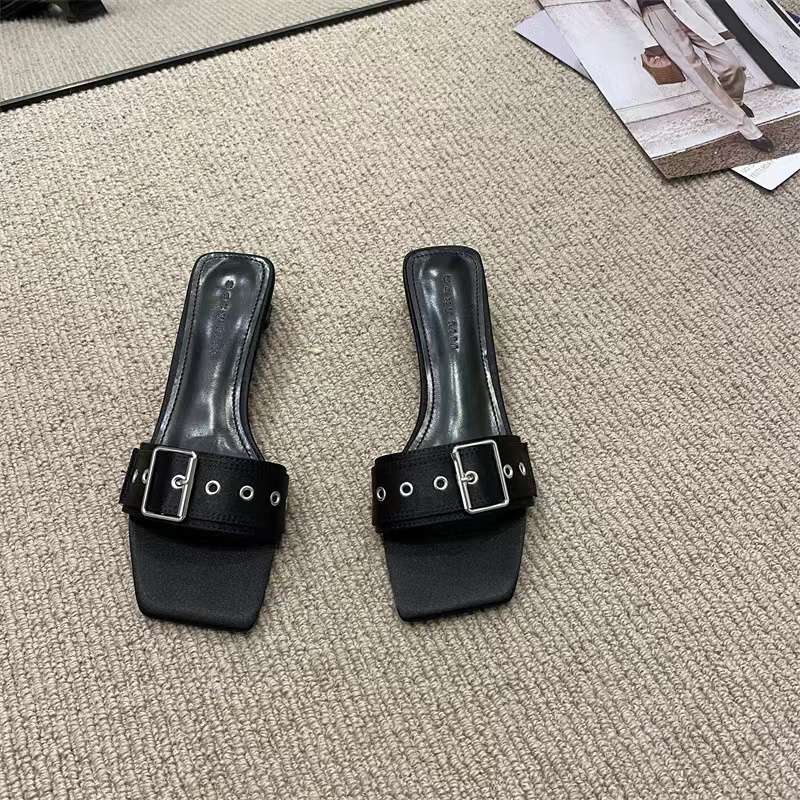 Korean Version of Square Head One-word Drag Rose Red Square Buckle Thin Belt Buckle Square Heel Temperament Low Heel Cool Slippers Women's Summer