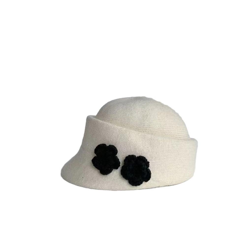 Ambience camel wool knitted flower equestrian hat autumn and winter niche face newsboy hat cap