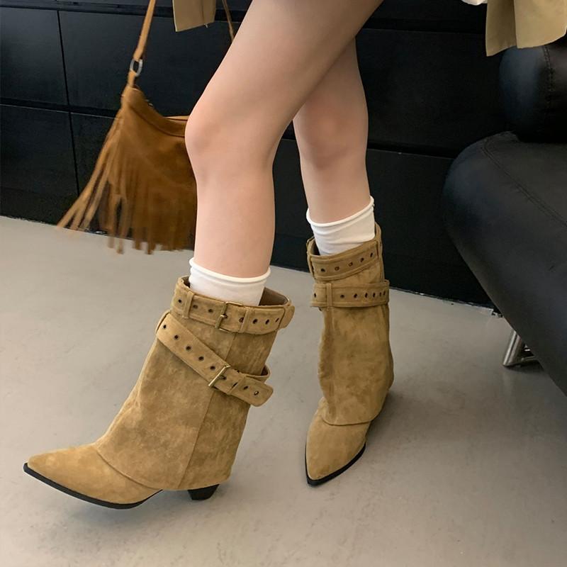 Białe botki na grubym wysokim obcasie w szpic w brytyjskim stylu damskie nowe jesienne botki do spódnicy podwyższające i wyszczuplające nogi