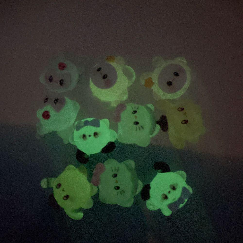 Entzückende Nachtleuchtende Cartoon-Resin-Accessoires der 4. Generation für DIY-Haarspangen und Handyhüllen