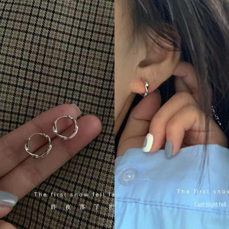 2023 Japanese-Korean Fashion: 925 Pure Silver Smooth Circle Earrings