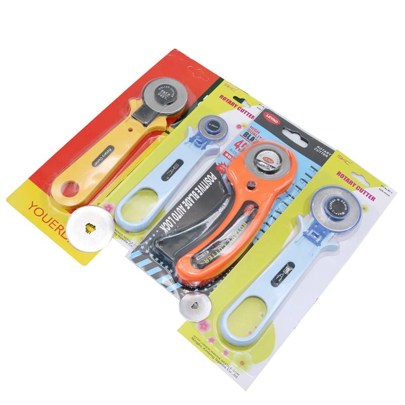 Rotary Cutter Patchwork Roller Cutter Wheel Round Knife Cloth Knife Leather Craft Fabrics Cutter DIY handmade essential tools