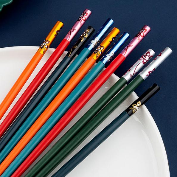 5Pairs/Set High Quality Japanese Non-Slip Chopsticks Korean Home Hotel Restaurant Portable Healthy Food Stick For Sushi Chopstic