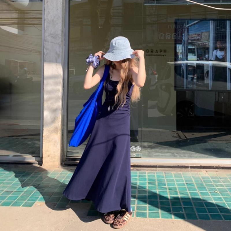 Women's Slim-fit Draw Pleated Knitted Halter Dress Summer Temperament Long Swing Ankle Dress