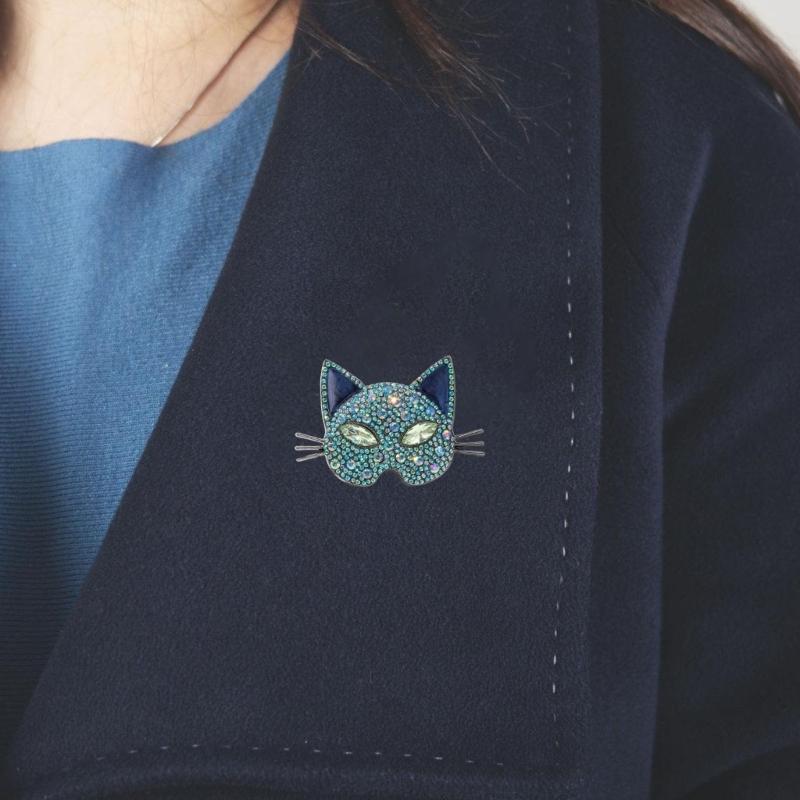 Vintage Cats Head Brooch With Sparkling Rhinestones Elegant Retro Design Accessory For Jackets Coats And Dresses