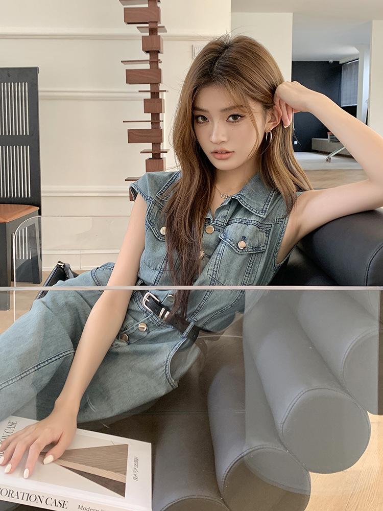 2026 Spring/Summer Women's Retro Sleeveless Denim Dress with Belt