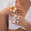 Exaggerated Style Metal Big Flower Necklace Necklace Fashion Three-Dimensional Petal Collarbone Necklace
