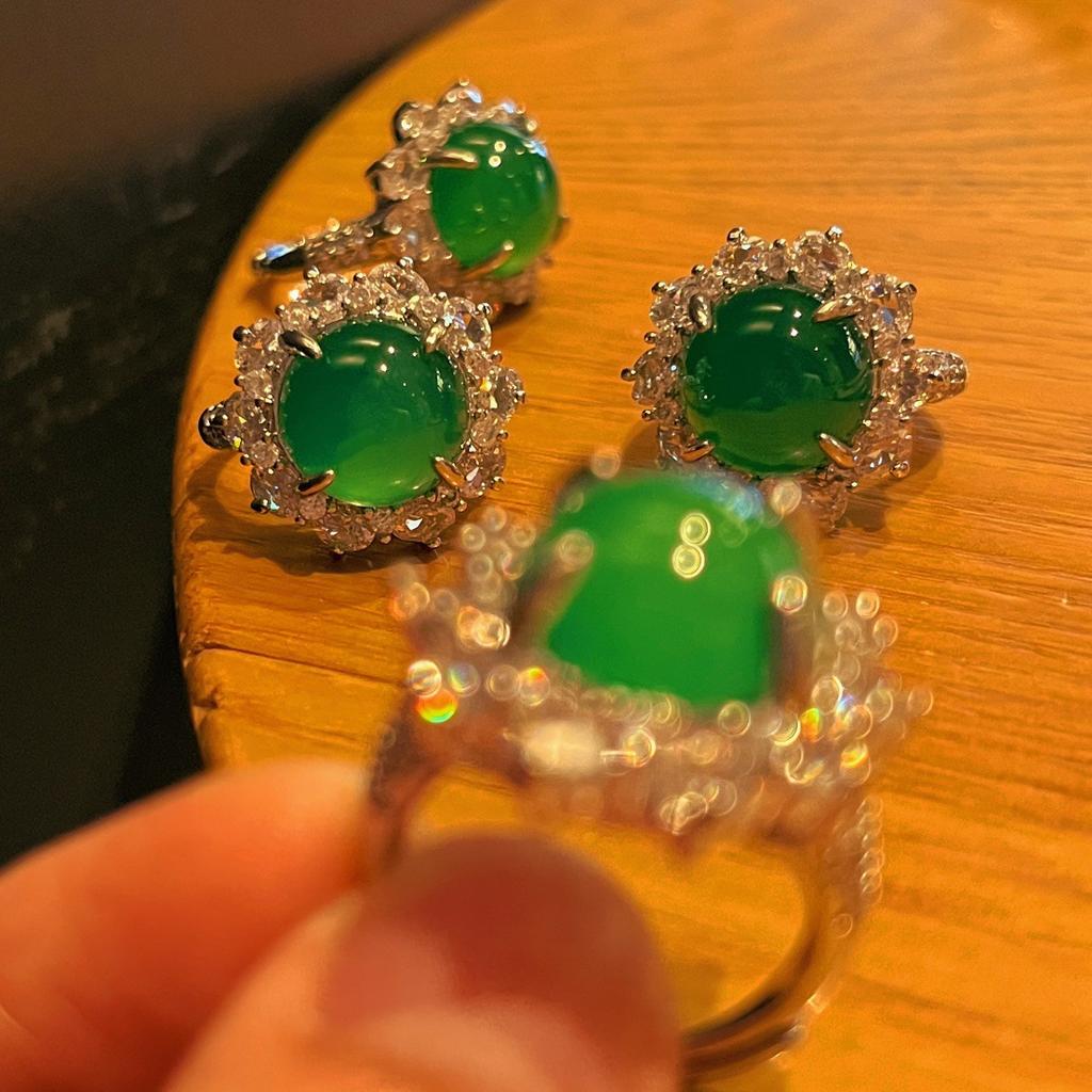 Full Green, Yang Green, Natural Agate Green Chalcedony Ring, Women'S Opening Is Slightly Inlaid, And The Real Shot Is Fidelity.