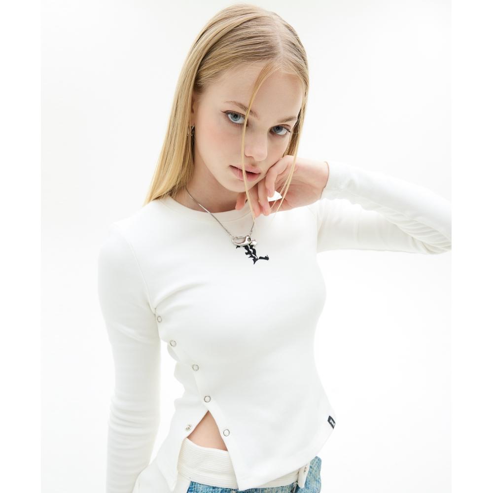 

LUV IS TRUE VL LOGO TEEWHITE