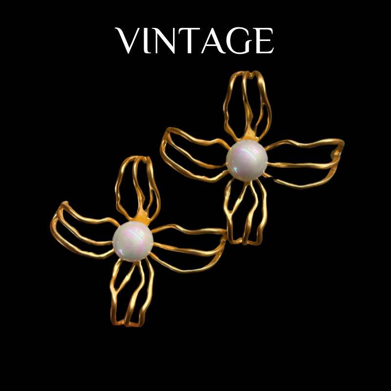 Medieval Vintage Electroplated Real Gold Exaggerated Hollow Flower Niche Fashion 925 Silver Needle Earrings белый