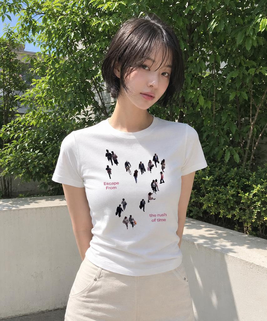 ESCAPEFROM Rush Of Time Print Slim Fit Short Sleeve T-Shirt Ivory