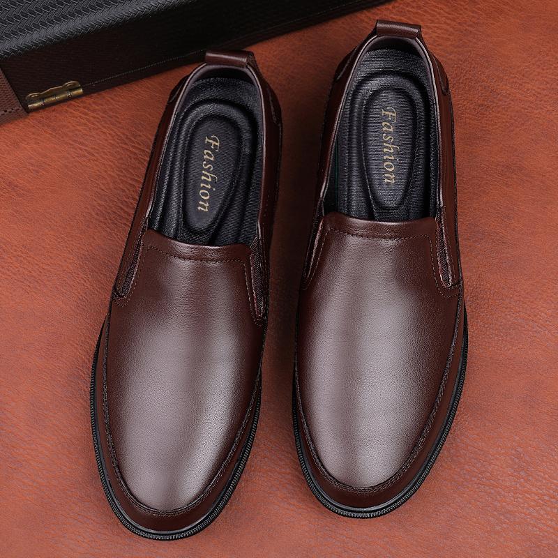Fashion Genuine Leather Men Boat Shoes Breathable Mens Business Loafers Antiskid Casual Footwear Handmade Slip on Flats Simple Moccasins