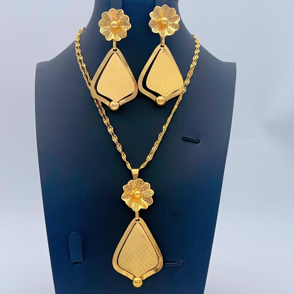 Dubai Copper Alloy Set Niche Women's 24K Pentagram Pendant Necklace Earrings Wedding Party African Jewelry