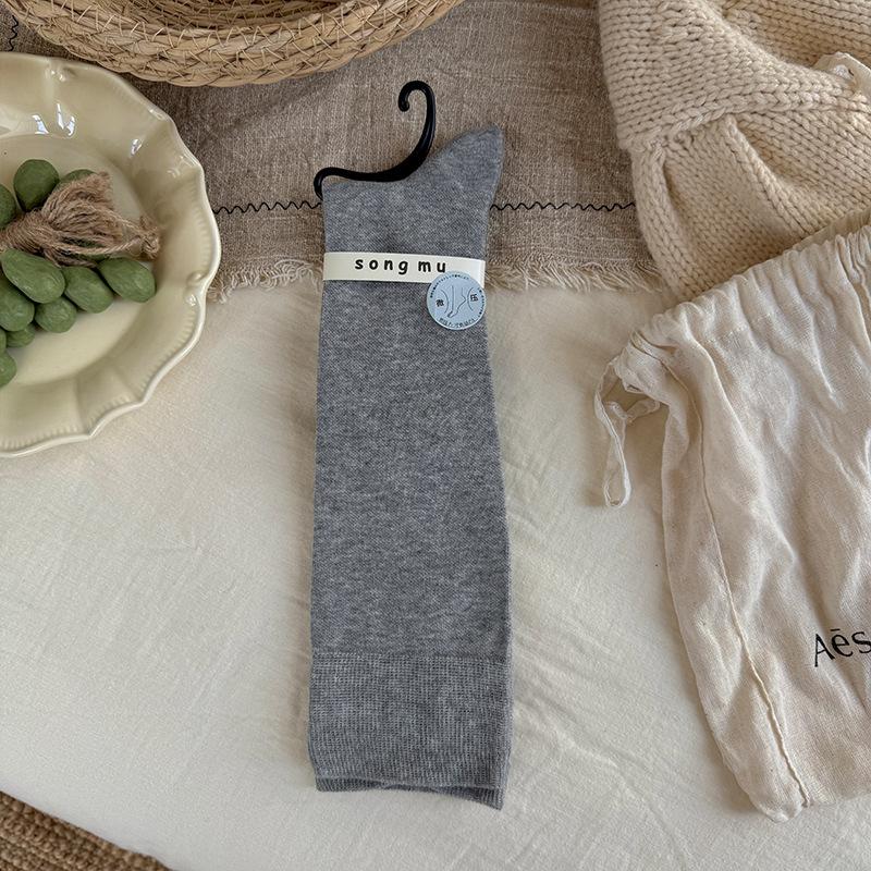 

Женские весенне-осенние однотонные носки до икры без косточек, облегающие и подчеркивающие стройность ног 1 pair серый