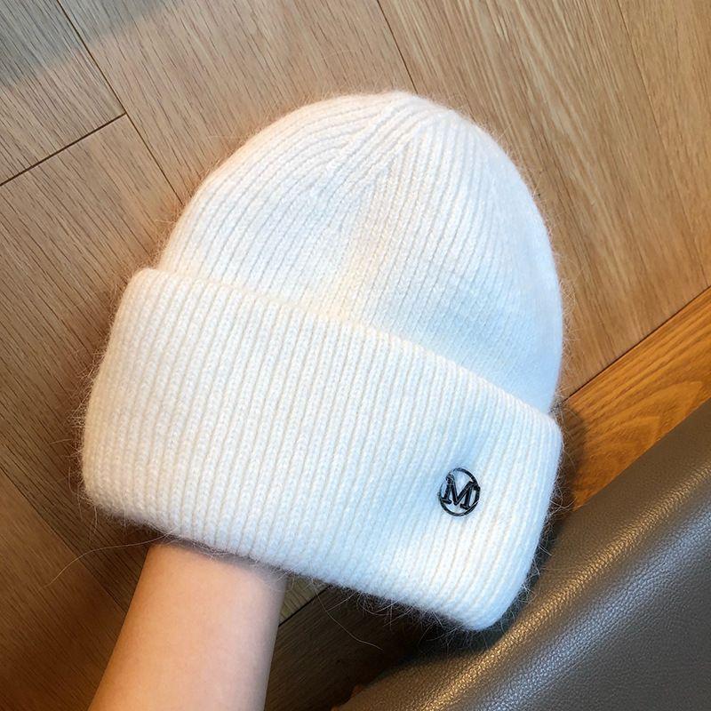 Etikett Dekor Basic Beanie Trendige Einfarbige Strickmützen Elastische Skull Cap Warme Umschlagmützen für Damen Täglicher Gebrauch Herbst & Winter