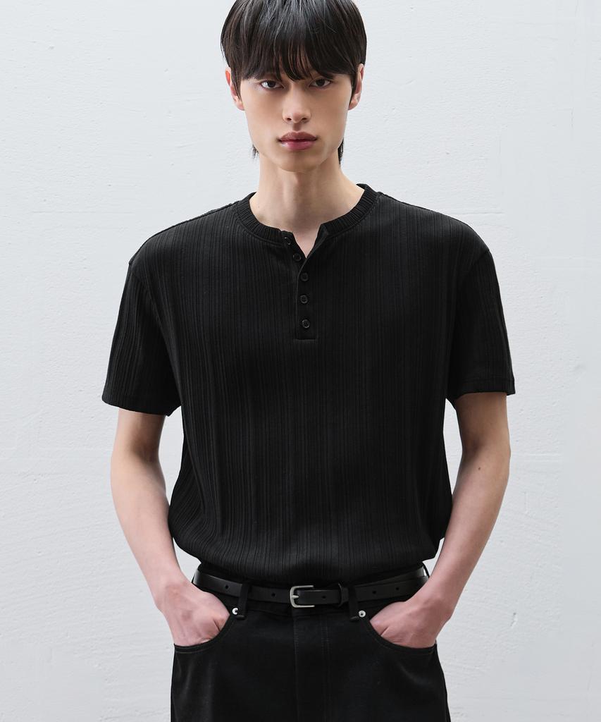 DRAW FIT Fine Ribbed Henley Neck Half T-Shirt [Black]