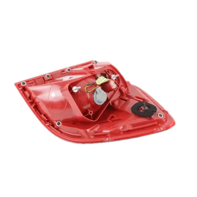 Compatible Tail Lights for 2015 Mercedes W166 GL400 (Part Numbers: 1669067501, 1669067601)