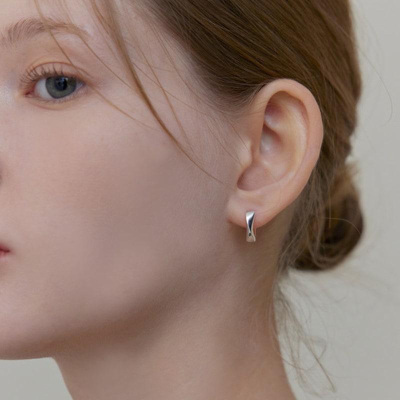 Lewe Edge Wave One Touch Earring (S/M)