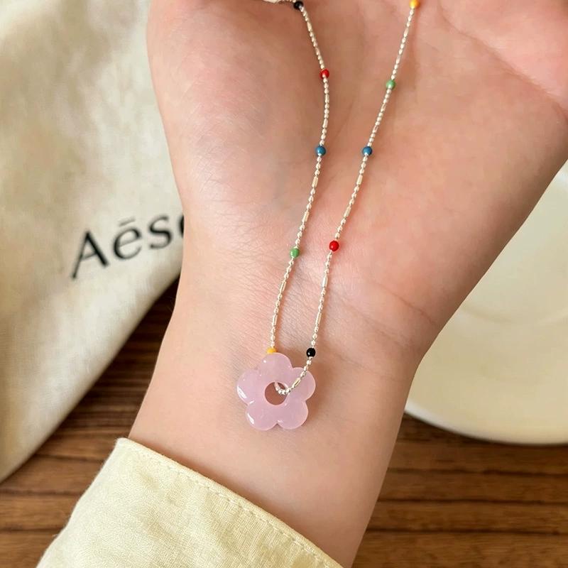 Trendy Colorful Resin Flower Pendant Necklace For Women Girl 2026 New Aesthetic Charm Neck Jewelry Accessories Decorations