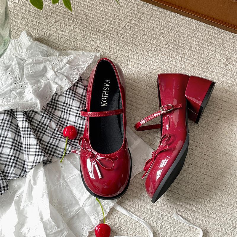 

Красные французские туфли-лодочки с круглым носком jk с юбкой на толстом высоком каблуке, женские туфли из маленькой кожи, новинка лета 2025 года, увеличивающие рост, туфли Мэри Джейн 40 бордовый