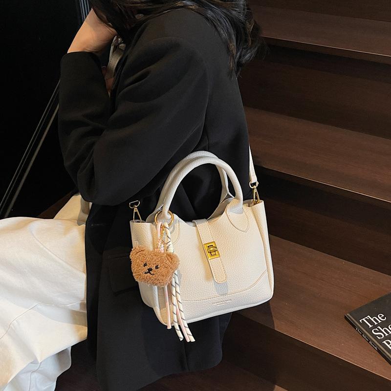 

Модная универсальная сумка-ведро с высоким чувством стиля, женская, новая 2025, на плечо, сумка-мессенджер, узор личи , ручная переноска, сумка-овощная корзина no pendant