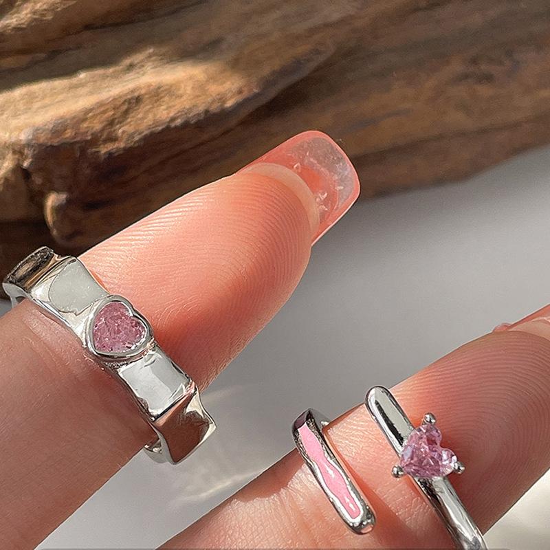 Eyecatching Heart Copper Design Ring For Women Adjustable For Comfort And Style