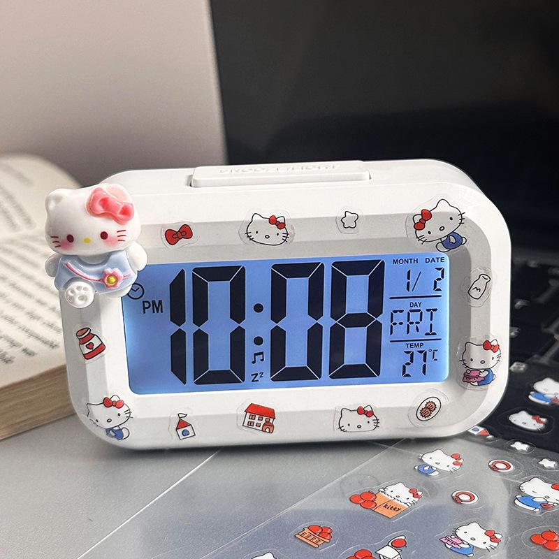 Luminous Cute Beaver Alarm Clock - Multifunctional Silent Desktop Clock with Timer for Dorms and Bedside.