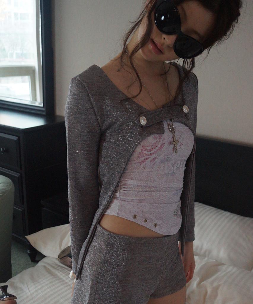 Myujeumyujieom Printed Lace Eyelet Top_Ivory