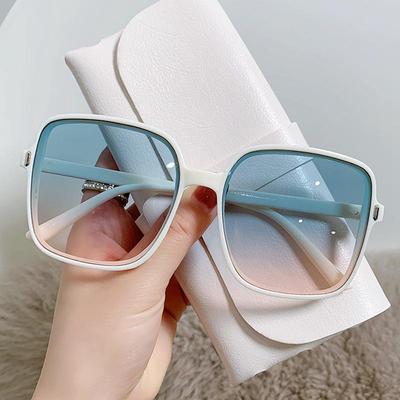 Fashion Square Oversized Sunglasses for Women New Big Frame UV Protection Sun Glasses Shades Ladies Classical Eyewear