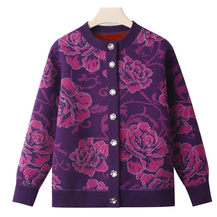 Matki w średnim i starszym wieku noszą ubrania dla starszych pań i ciepłe babcie na jesień i zimę, kolorowe kardigany i kurtki dla starszych osób