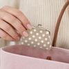 Punktmuster Münzbörse, Damen Canvas Kleingeldbörse, Kussverschluss Beutel für Bargeld Münzen Karten Schmuck Ohrhörer