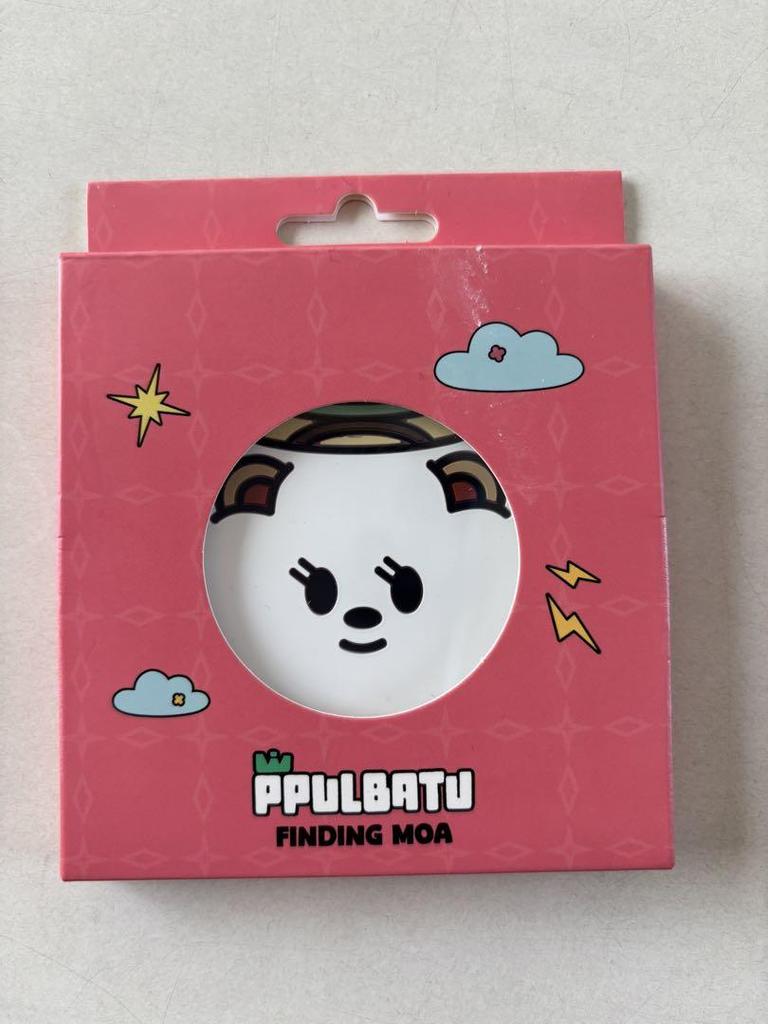 [USED] TXT Purbatu Singapore Limited Edition Hand Mirror