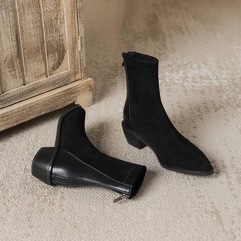 

Осень и зима остроносые средние каблуки полусапожки женские замшевые большого размера женские сапоги квадратный каблук удобные корейская версия новые однотонные 39