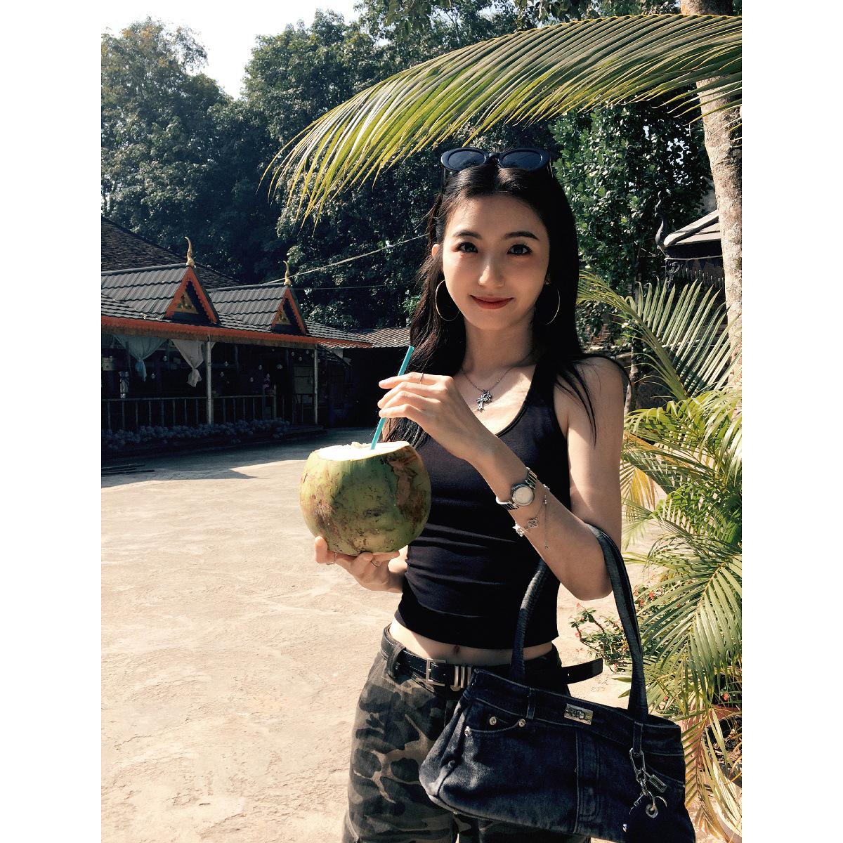 

Женская утягивающая белая майка-борцовка с нагрудными вкладышами - Летняя верхняя одежда One Size