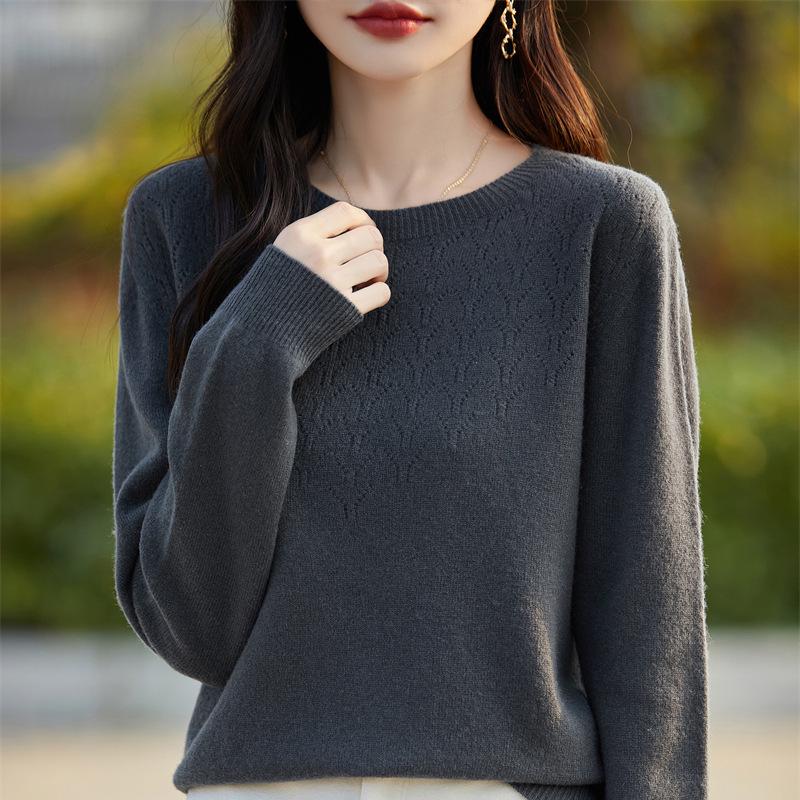 Women's Round Neck Crochet Knit Sweater: Loose-Fit, Autumn/Winter Pullover Base Layer.