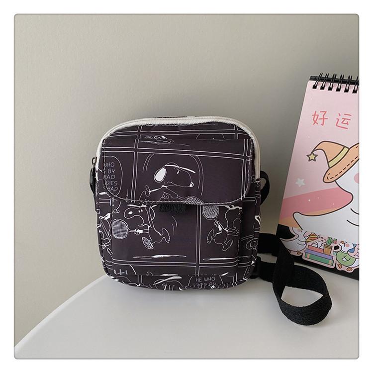 

Bag Women s Crossbody 2024 New Mini Small Square Bag Sports and Leisure Vertical Key Change Shoulder Bag чорний