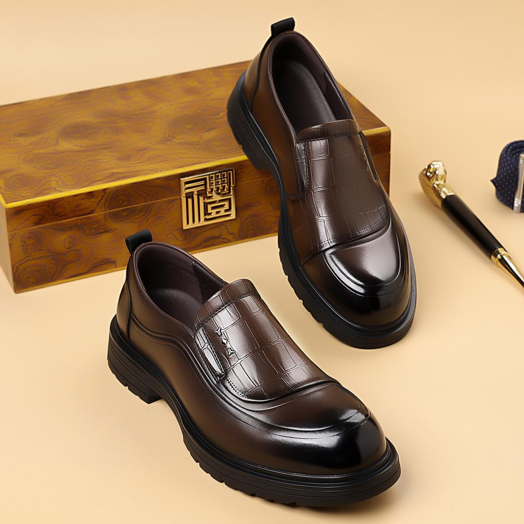 Men Business Casual Dress Shoes Classic Office Footwear for Work Commuting Meetings Weddings and Everyday Formal Wear