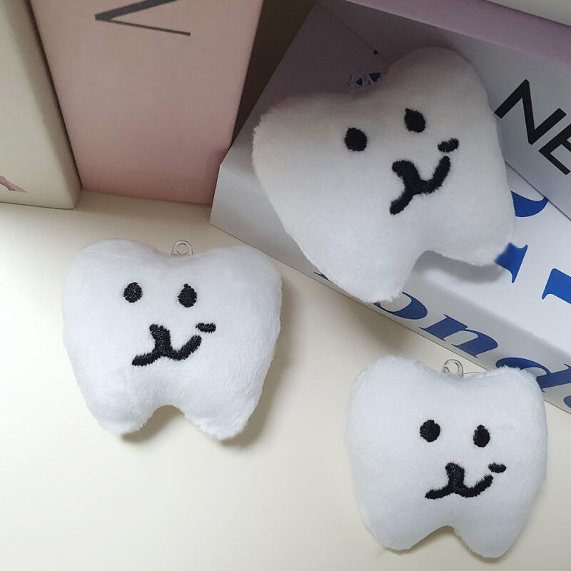 Tooth decay wisdom tooth damgom joke bear doll keychain