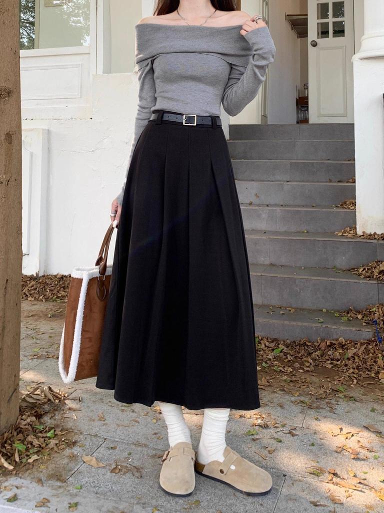 Plus Size High-Waisted Black A-Line Pleated Skirt for Pear-Shaped Petite Women - Mid-Length, Autumn Style