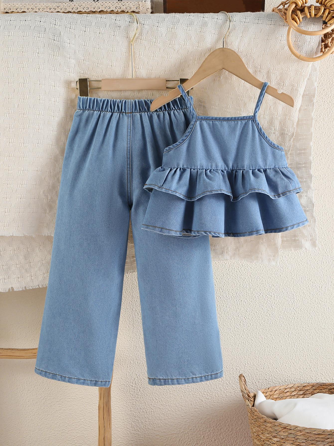 

Two-piece casual and cute outfit for toddlers, Y2K style, double-layered pleated design, denim tank top paired with denim pants, spring/summer style. 7Y середній синього кольору