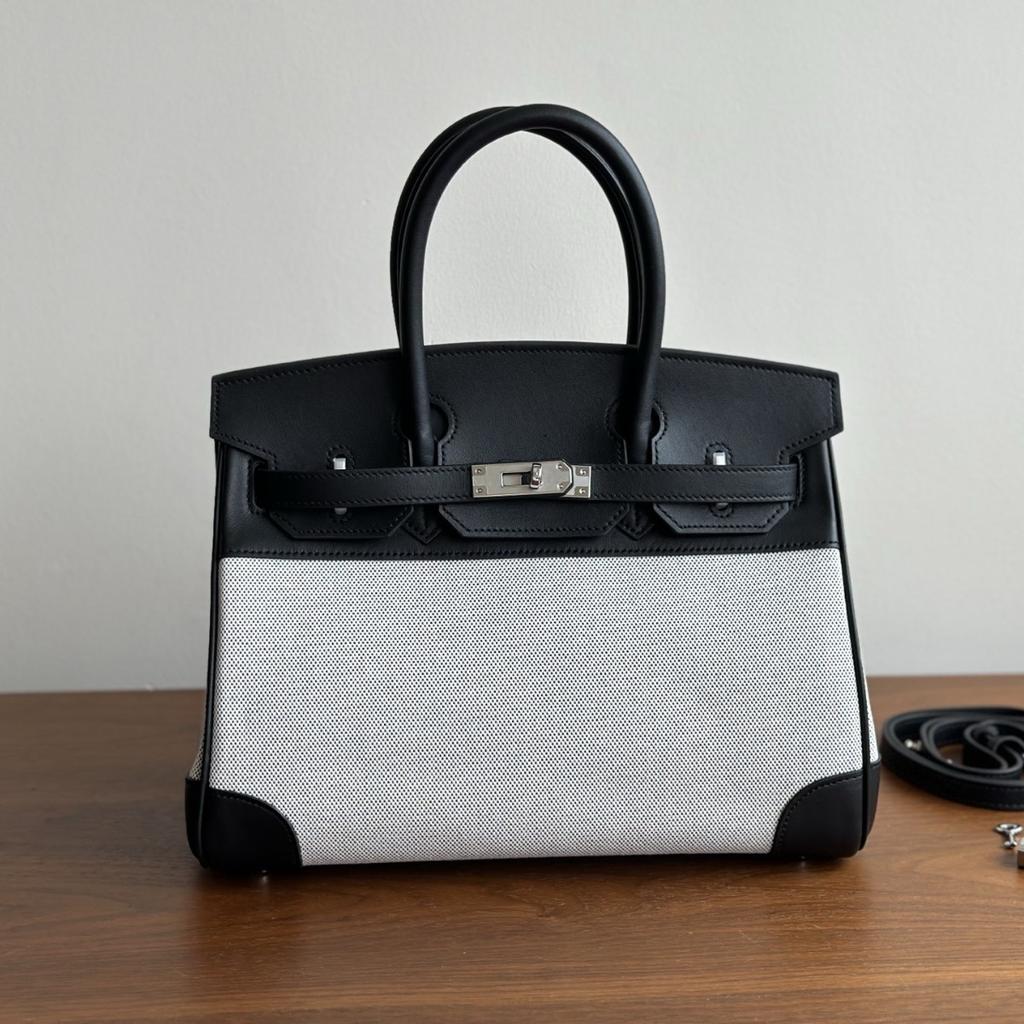 Cartier 30 Titan Swift Lederbesatz Color-Blocking Reißverschluss Ein-Fach Tragetasche High-End Handheld Damentasche