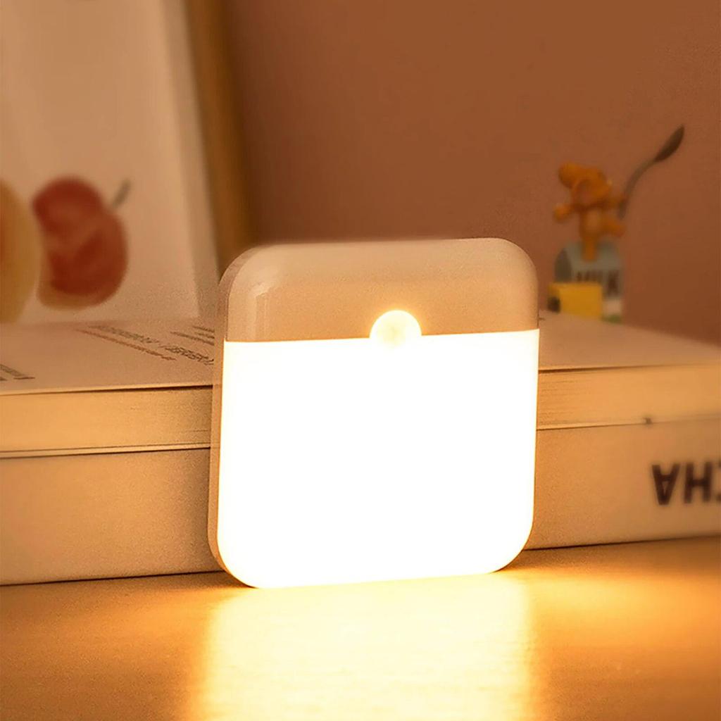1PC LED noční světlo, lampa se senzorem lidského pohybu USB C dobíjecí skříňové světlo, bezdrátové LED nástěnné svítidlo na schodiště, kuchyňská postel