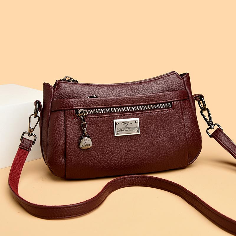 A Fashionable and Casual Large-capacity Women's Crossbody Bag